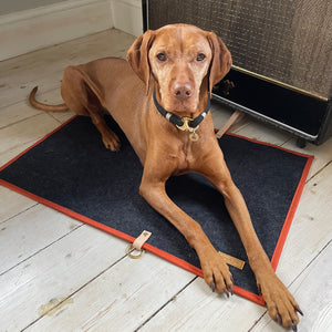 Dog Settle Mat - Himalayan