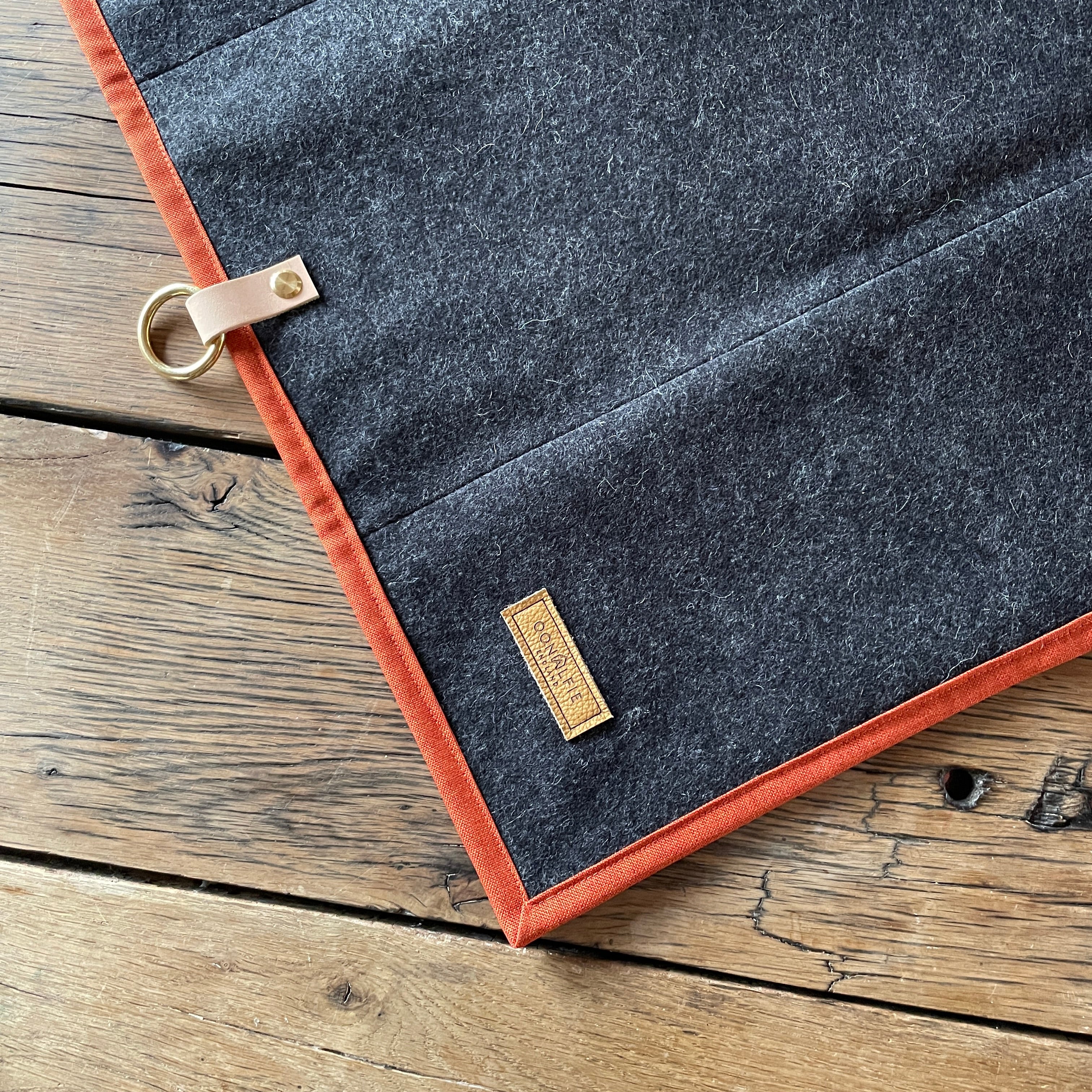 Dog Settle Mat - Himalayan