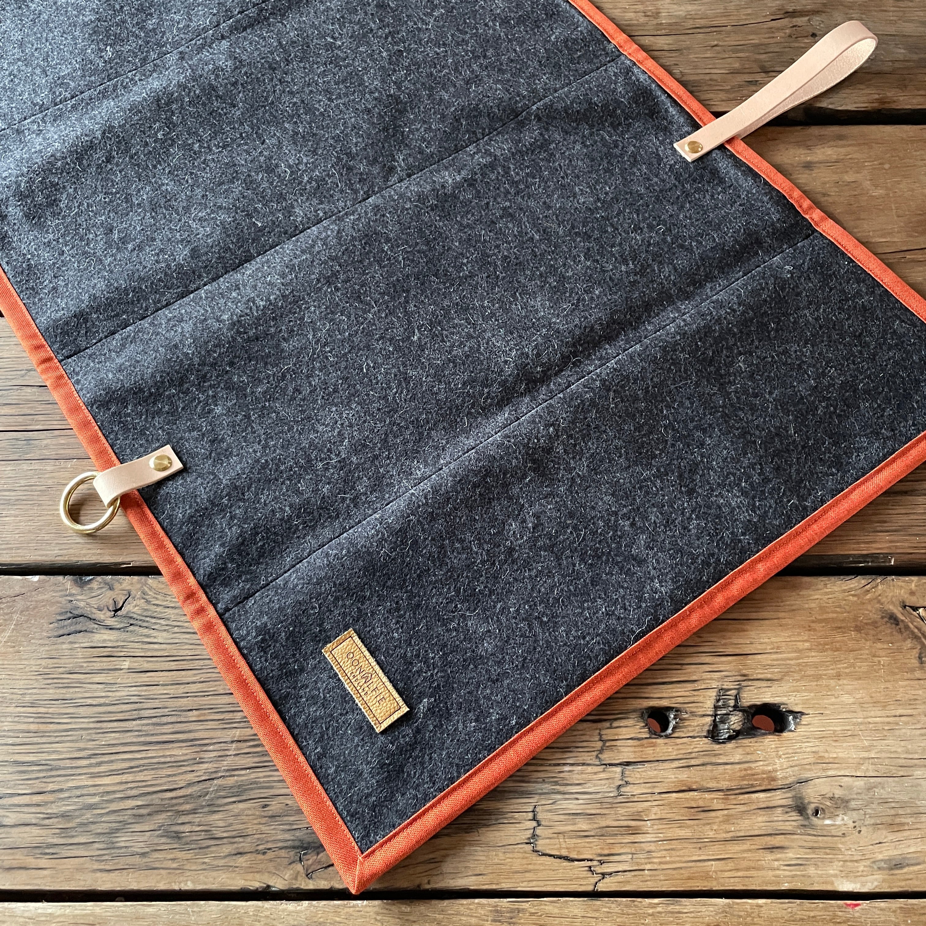 Dog Settle Mat - Himalayan