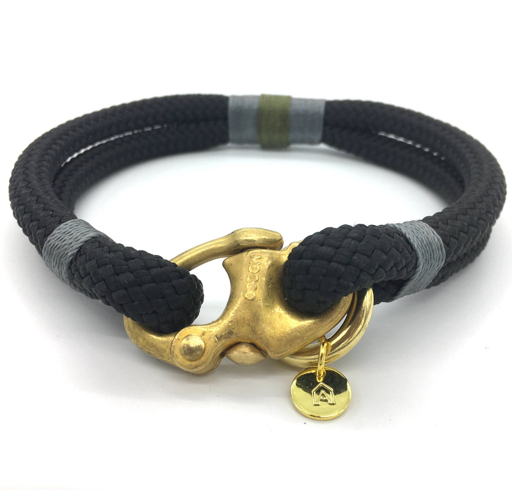 Perfect collar for little dogs.  Gorgeous luxury rope dog collar with gold coloured clasp. washable dog collars