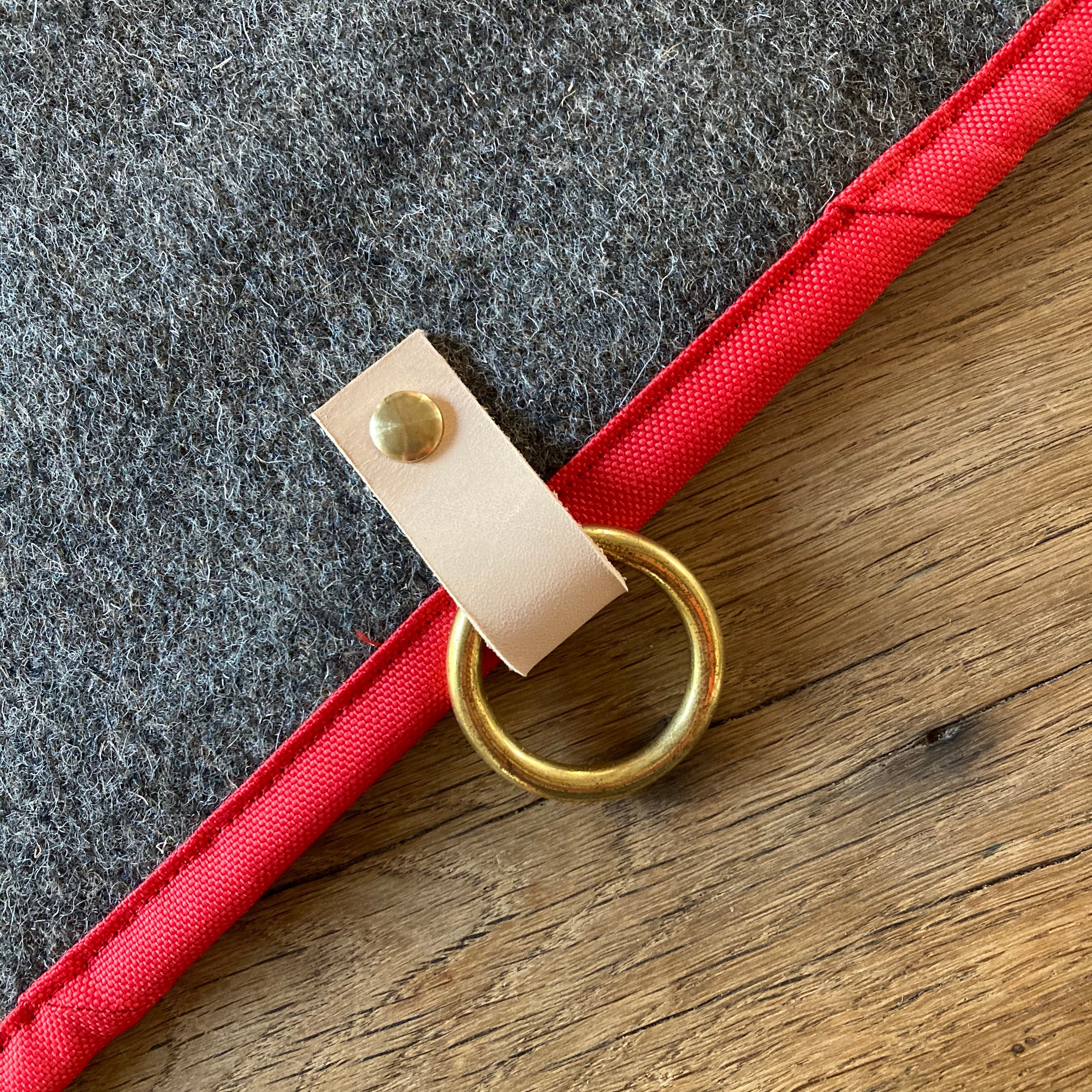 Dog Settle Mat - Shanghai Red